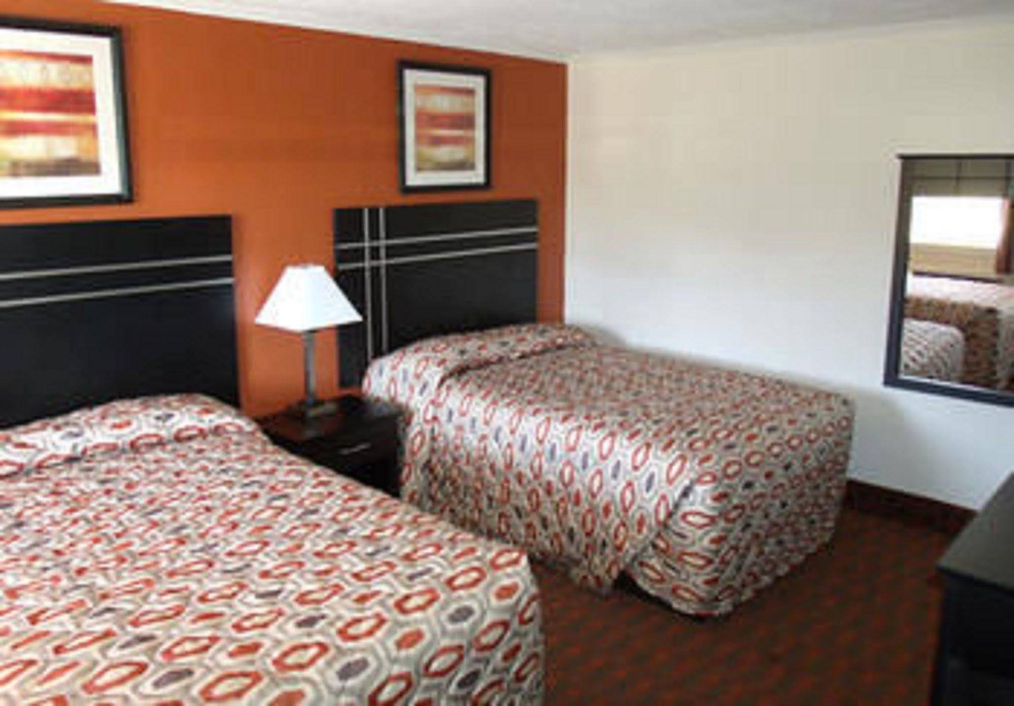 Woodlawn Hills Motel Henderson Екстериор снимка