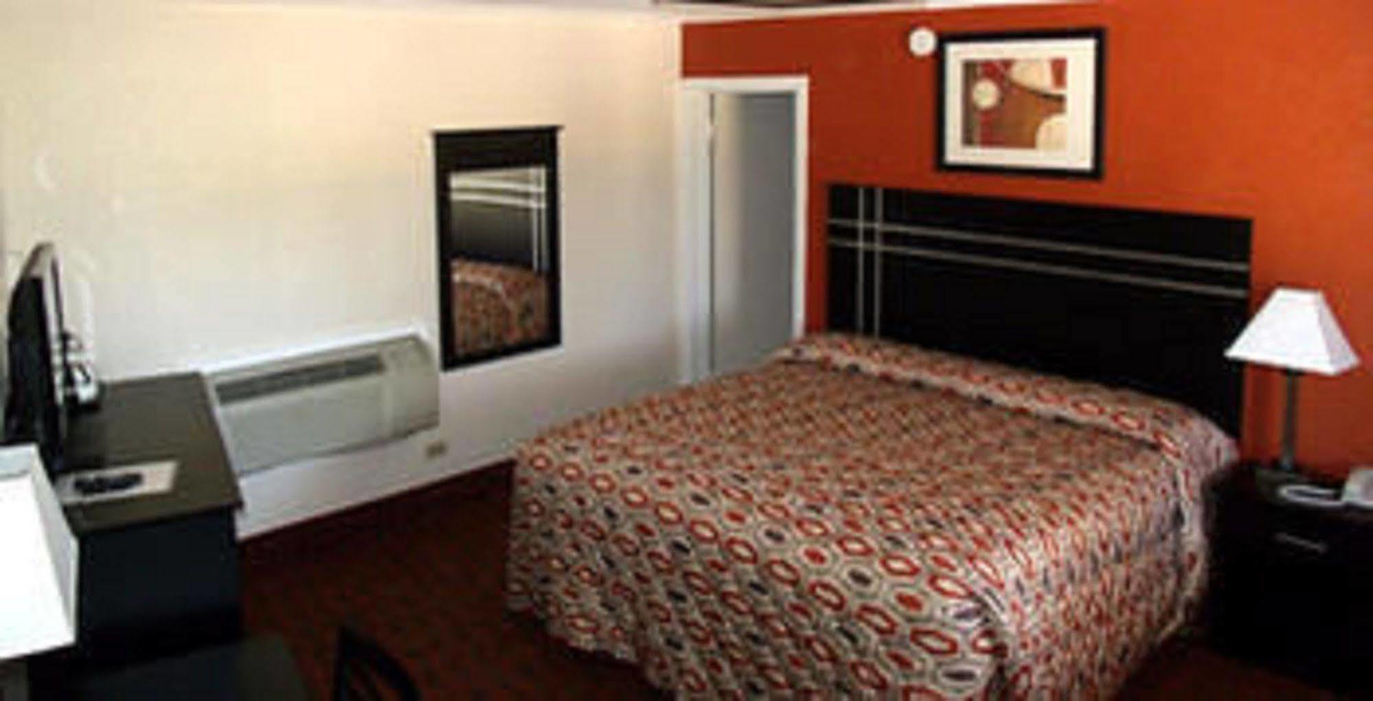 Woodlawn Hills Motel Henderson Екстериор снимка